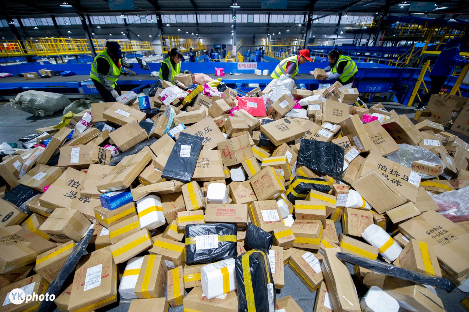 开云体育下载-社区盾赛后走向成谜，明尼苏达森林狼防线松动，压力陡增，纪律约束更严格(祖达克任务线怎么开启)