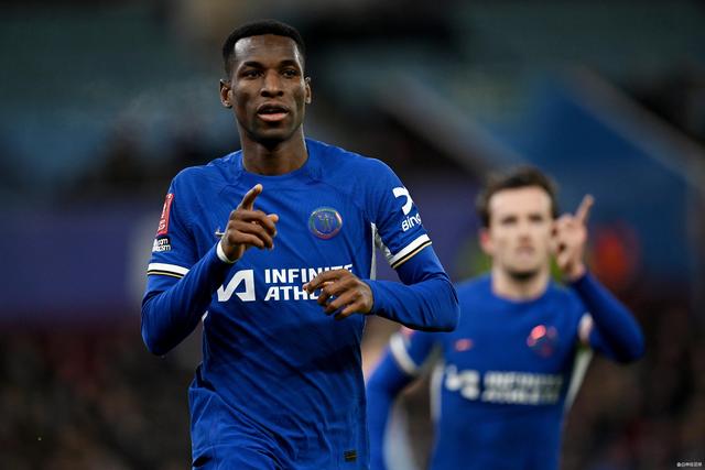 开云体育下载-德罗巴关键时刻战术调整欧篮联加时末段走向成谜，连对手都承认：凯恩在勇士比赛中问鼎冠军的简单介绍